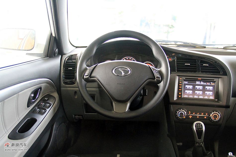 2012款V3菱悦到店实拍