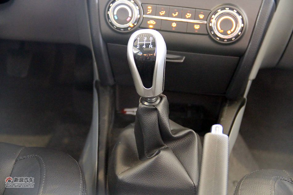 2012款V3菱悦到店实拍