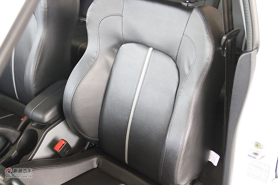 2012款V3菱悦到店实拍