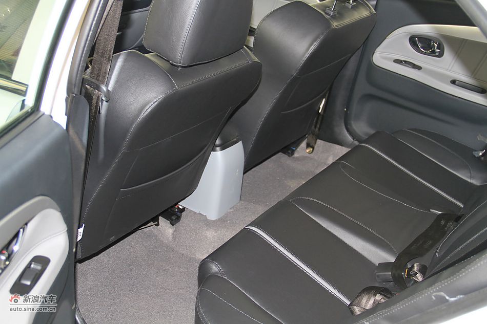 2012款V3菱悦到店实拍