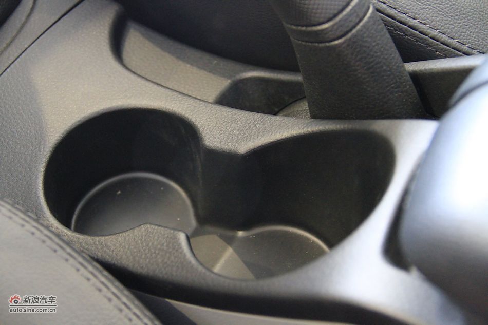 2012款V3菱悦到店实拍