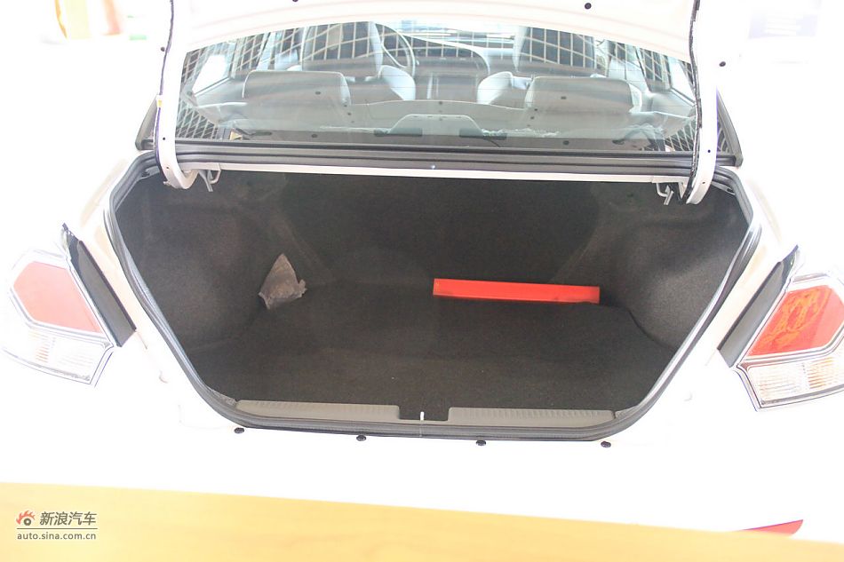 2012款V3菱悦到店实拍