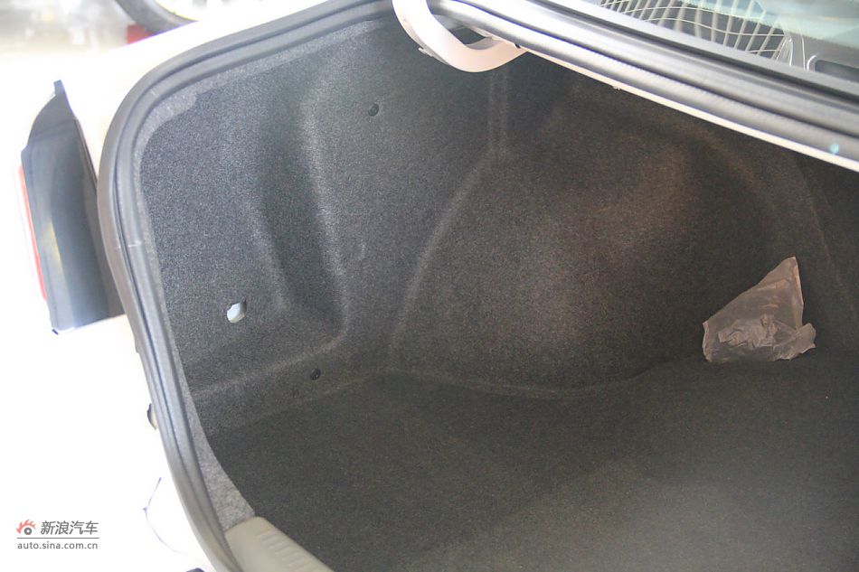 2012款V3菱悦到店实拍