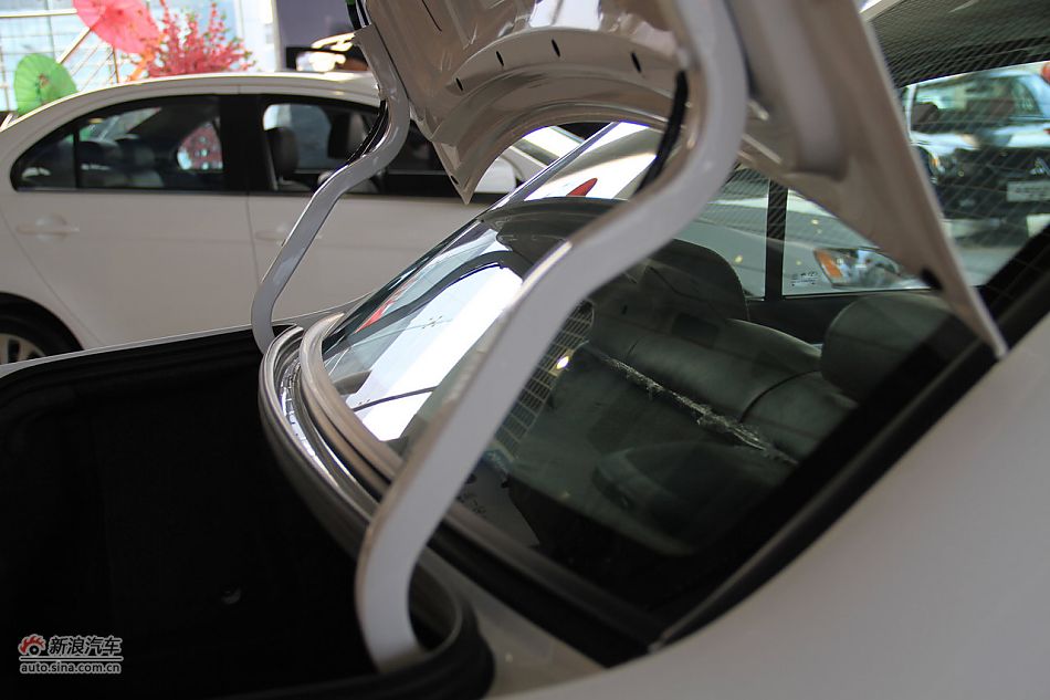 2012款V3菱悦到店实拍