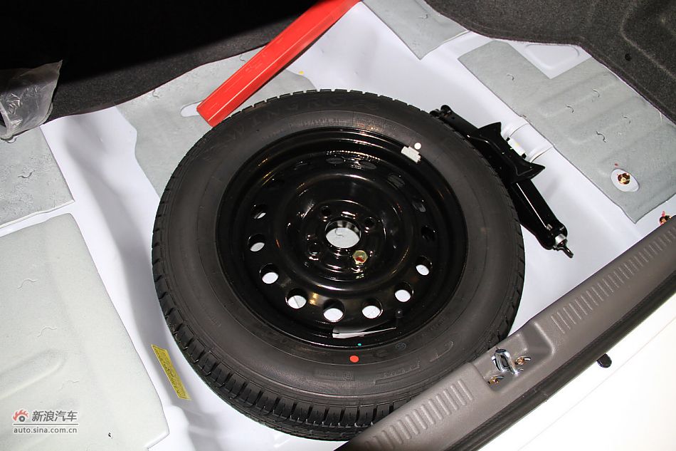 2012款V3菱悦到店实拍