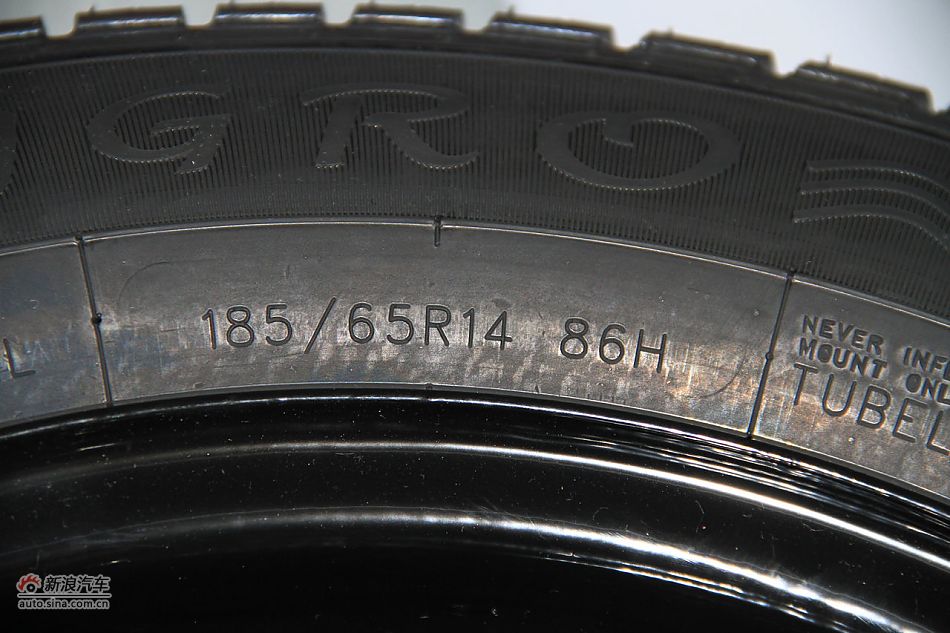 2012款V3菱悦到店实拍