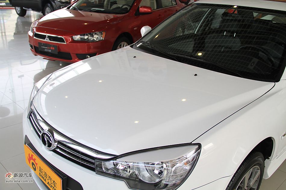 2012款V3菱悦到店实拍