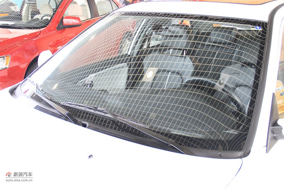 2012款V3菱悦到店实拍