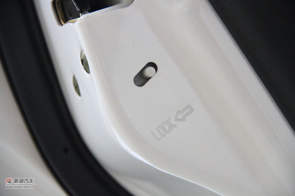 2012款V3菱悦到店实拍