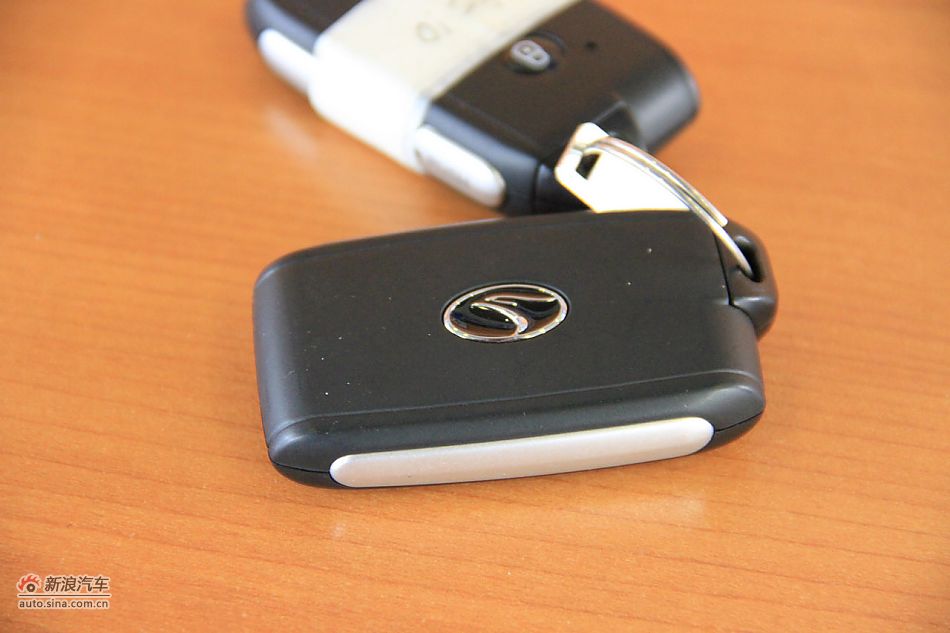 2012款V3菱悦到店实拍