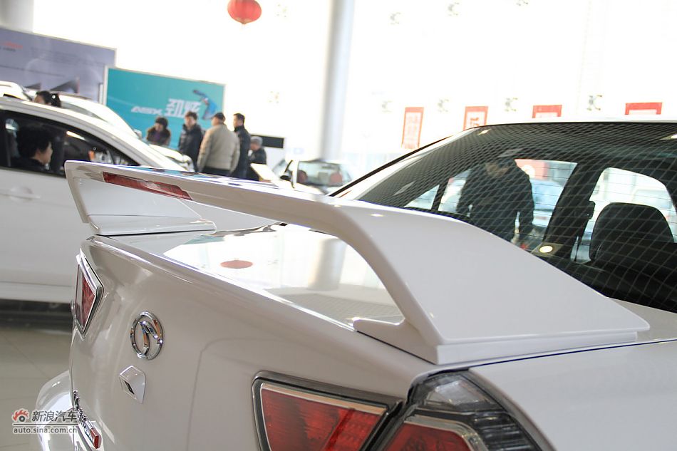 2012款V3菱悦到店实拍