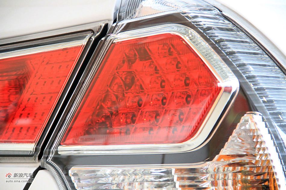 2012款V3菱悦到店实拍