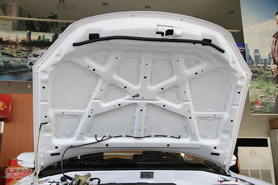 2012款V3菱悦到店实拍