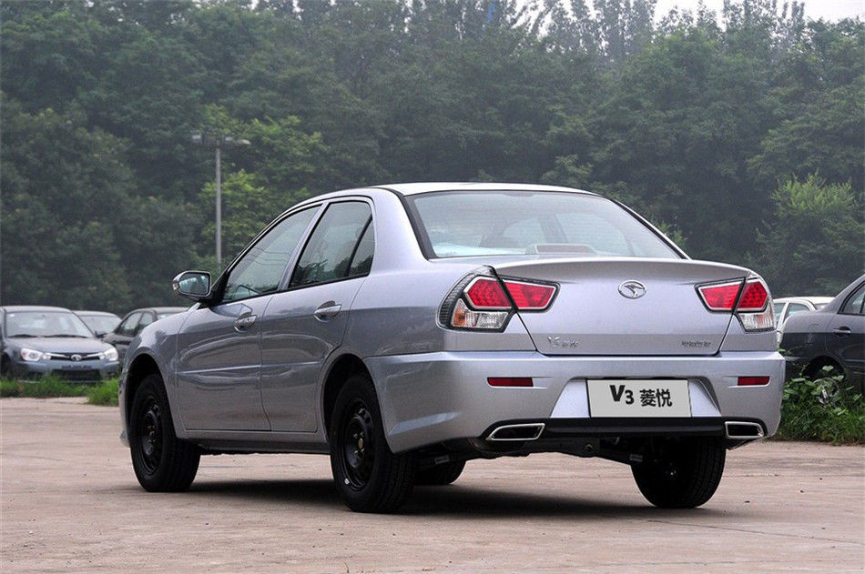 2014款V3菱悦1.5L手动亲民版