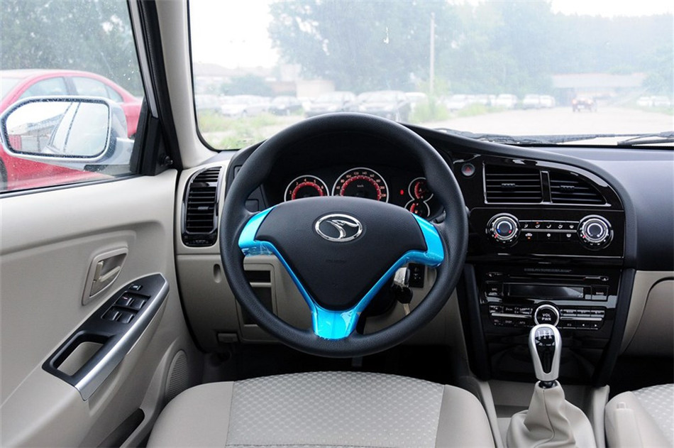 2014款V3菱悦1.5L手动亲民版