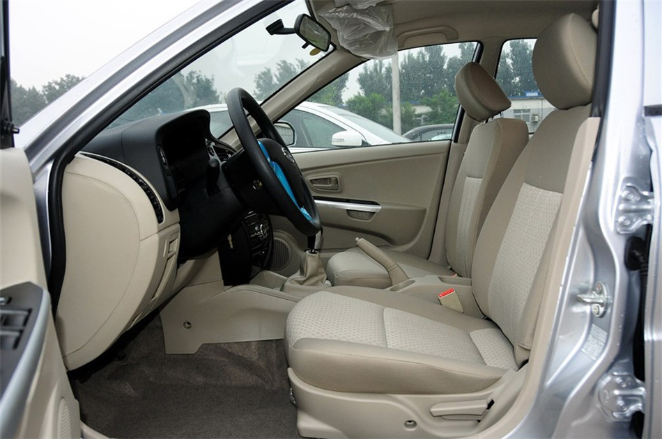 2014款V3菱悦1.5L手动亲民版