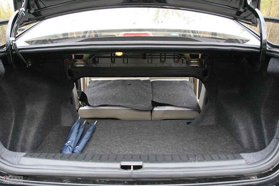 力帆620CVT内饰与细节