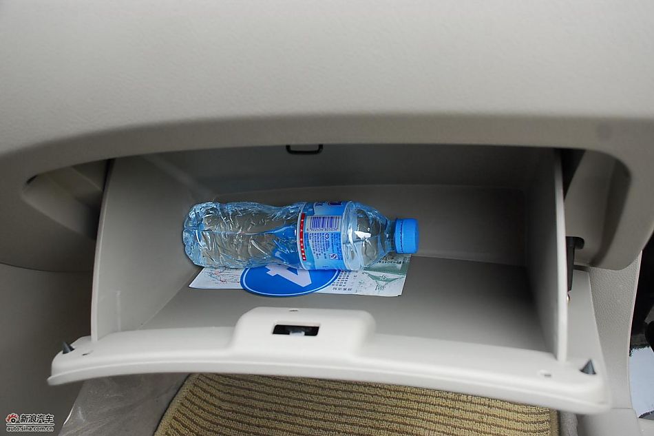 力帆620贺岁版内饰