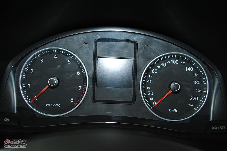 2011款新宝来内饰