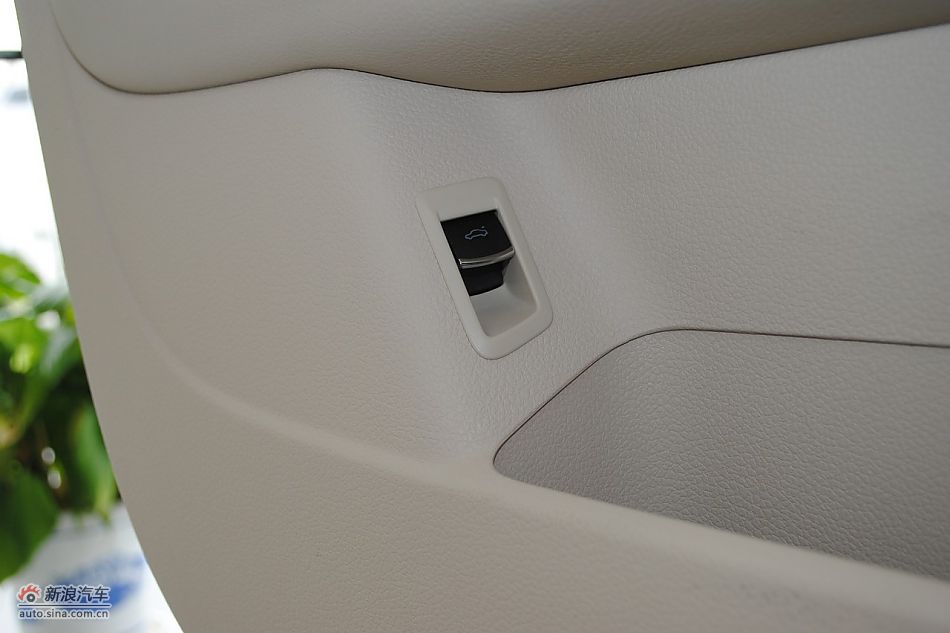 2011款新宝来外观细节