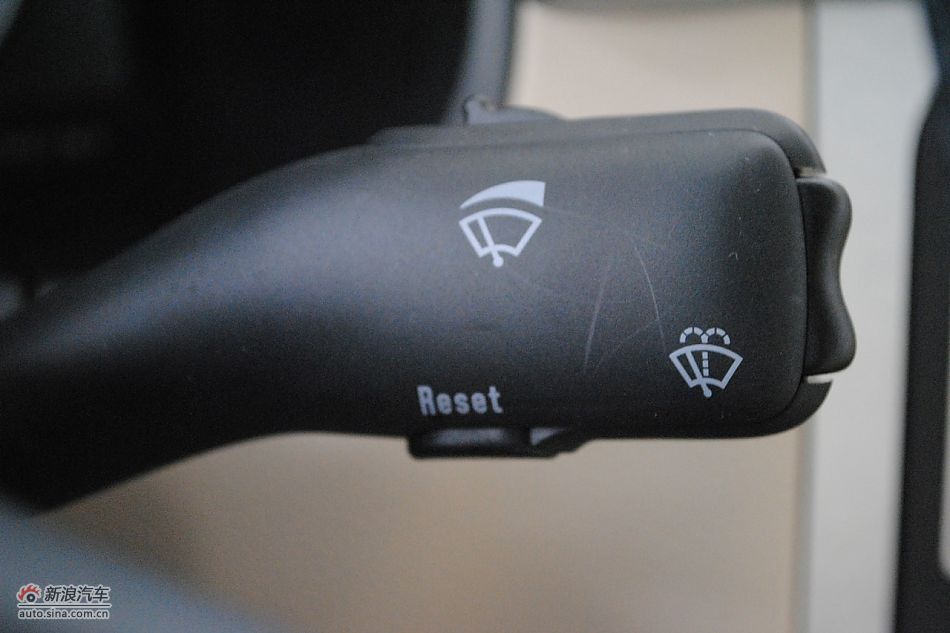 2011款新宝来内饰