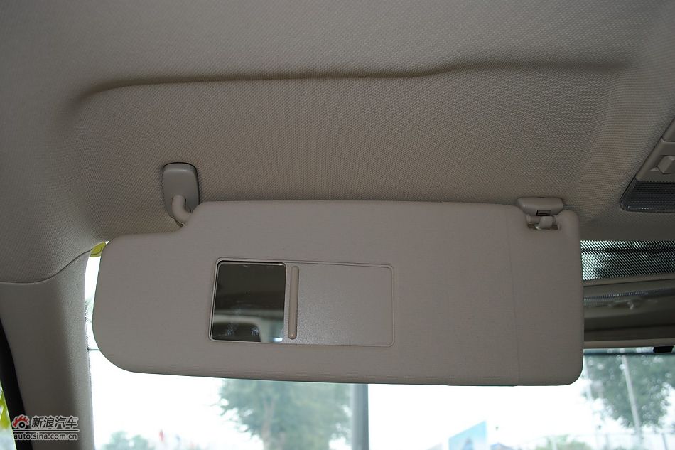 2011款新宝来内饰