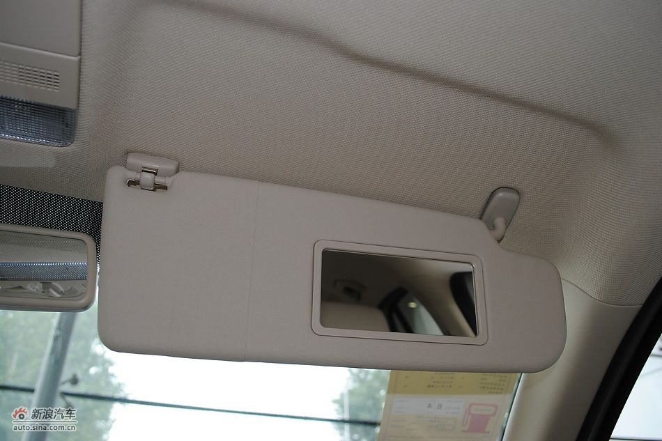 2011款新宝来内饰