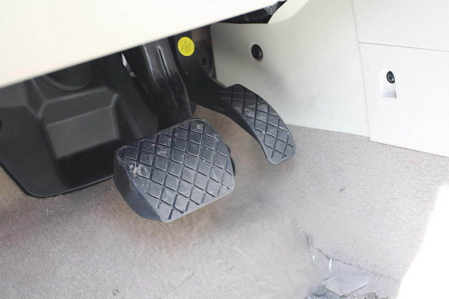 一汽-大众新宝来外观实拍图