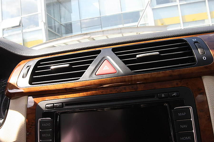 一汽-大众新宝来内饰实拍图