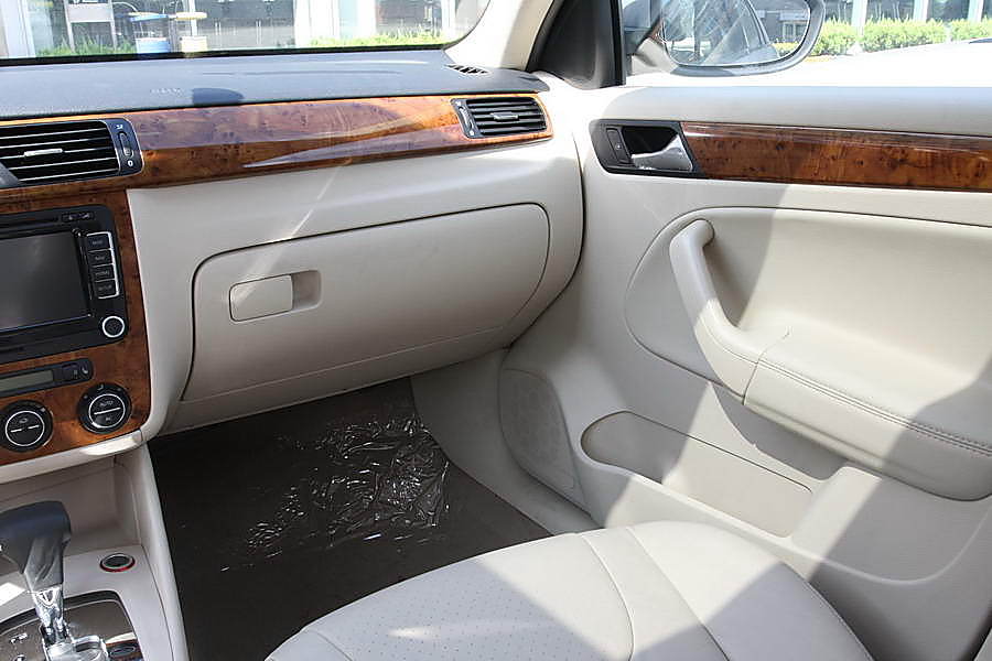 一汽-大众新宝来内饰实拍图