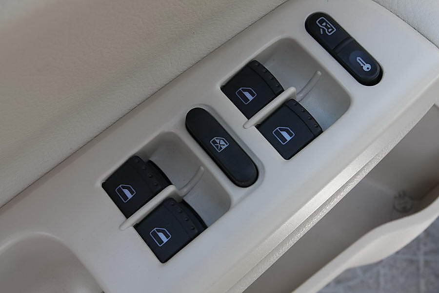 一汽-大众新宝来内饰实拍图