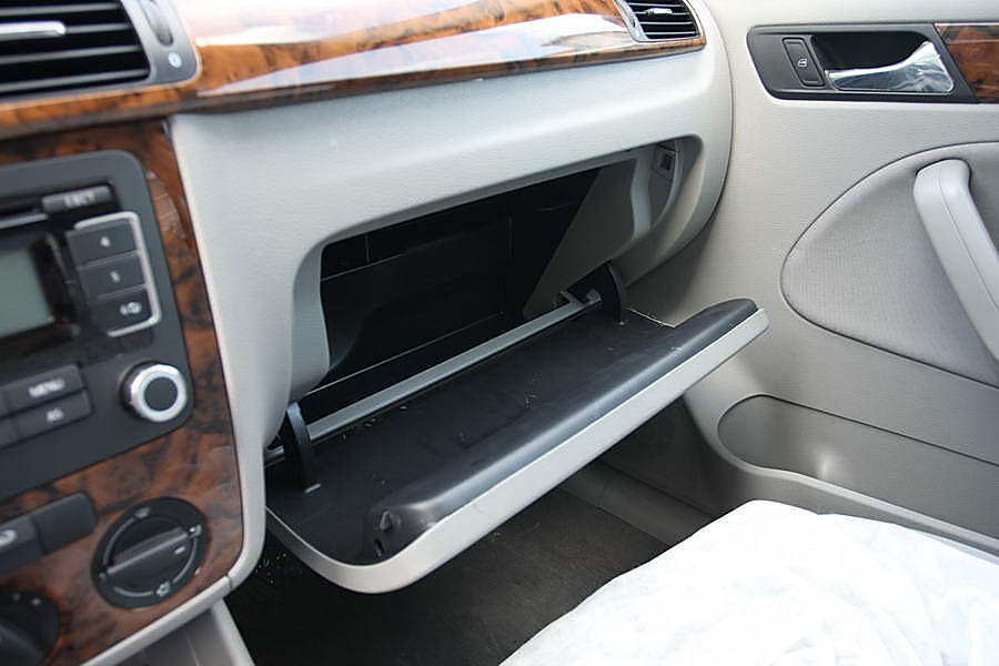 一汽-大众新宝来内饰实拍图