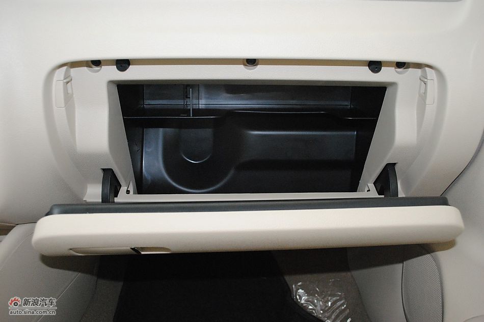 2011款新宝来内饰