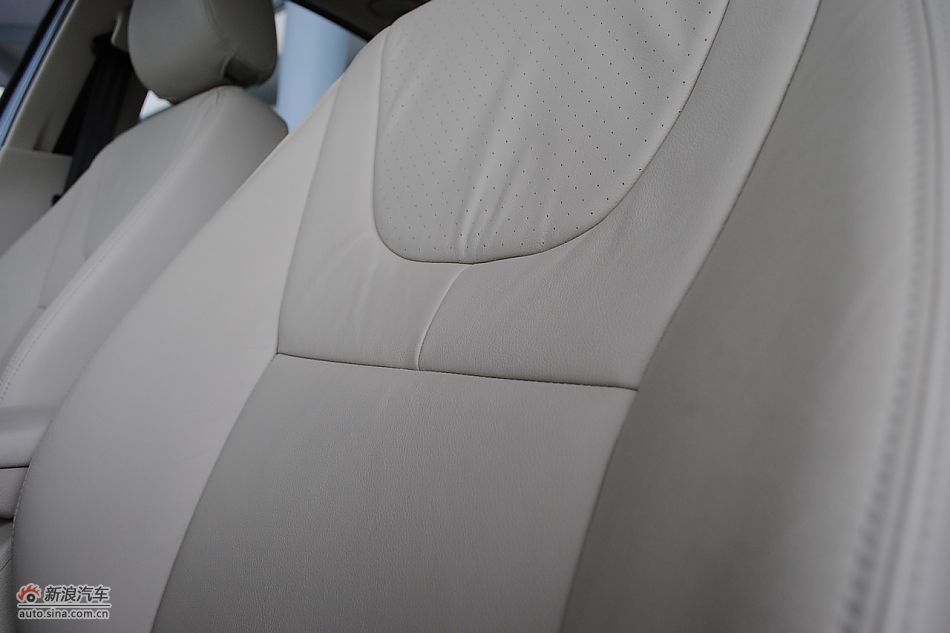 2011款新宝来内饰