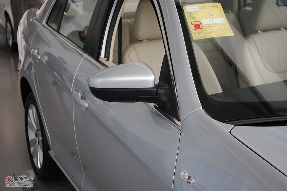 2011款新宝来外观细节