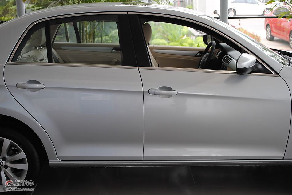 2011款新宝来外观细节