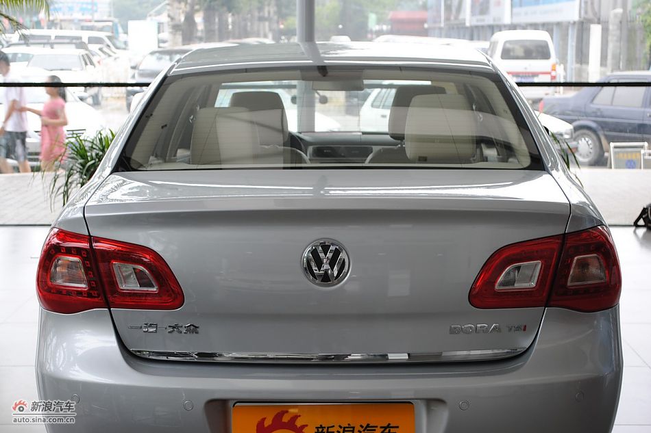 2011款新宝来外观细节