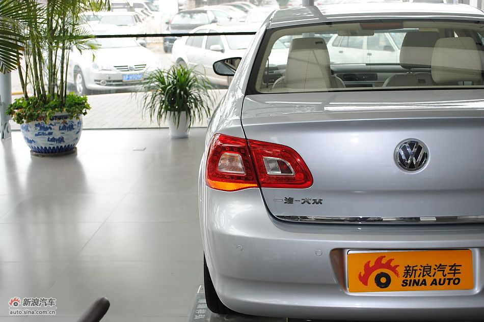 2011款新宝来外观细节