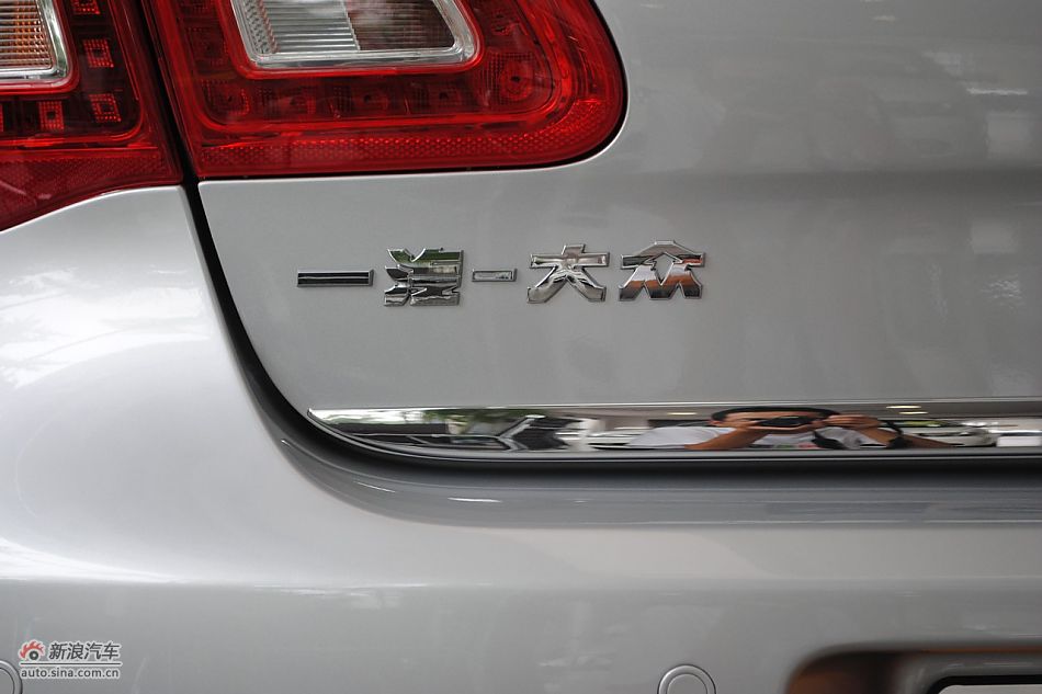 2011款新宝来外观细节