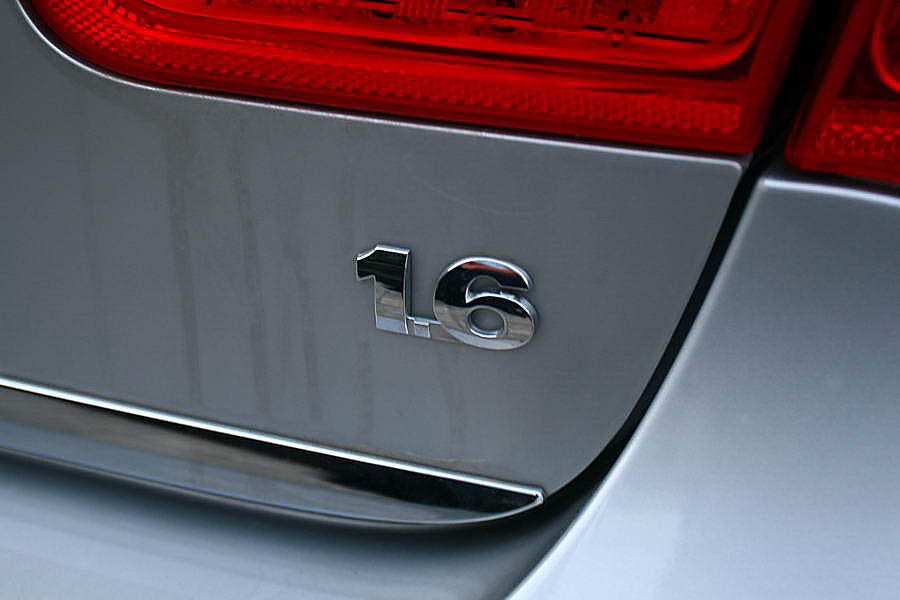 一汽-大众新宝来外观实拍图