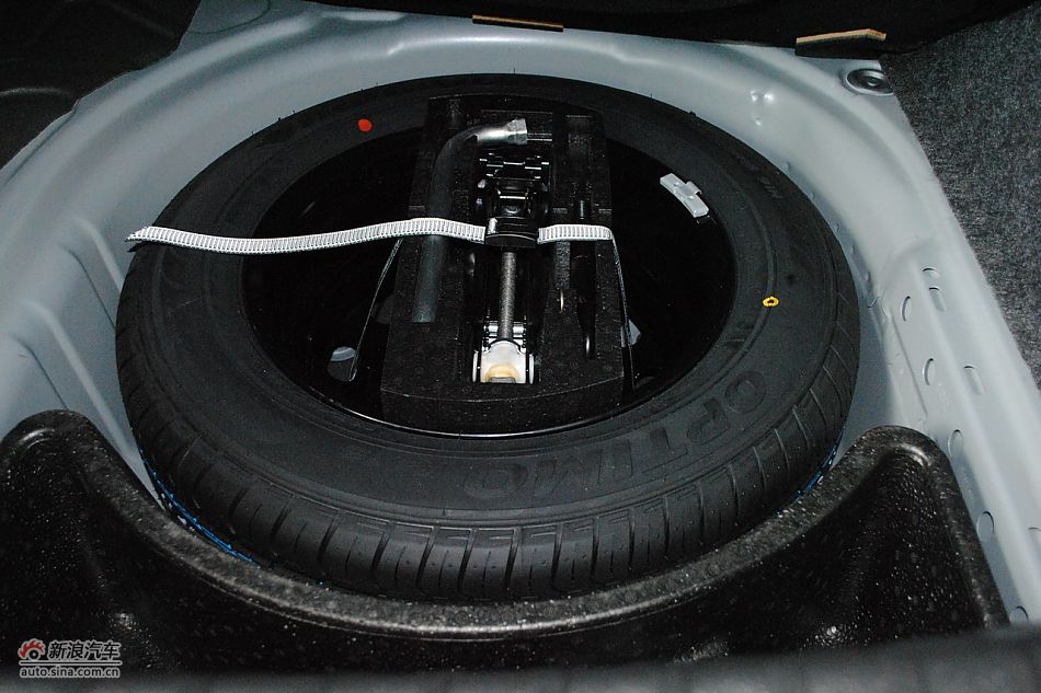 2011款新宝来备胎