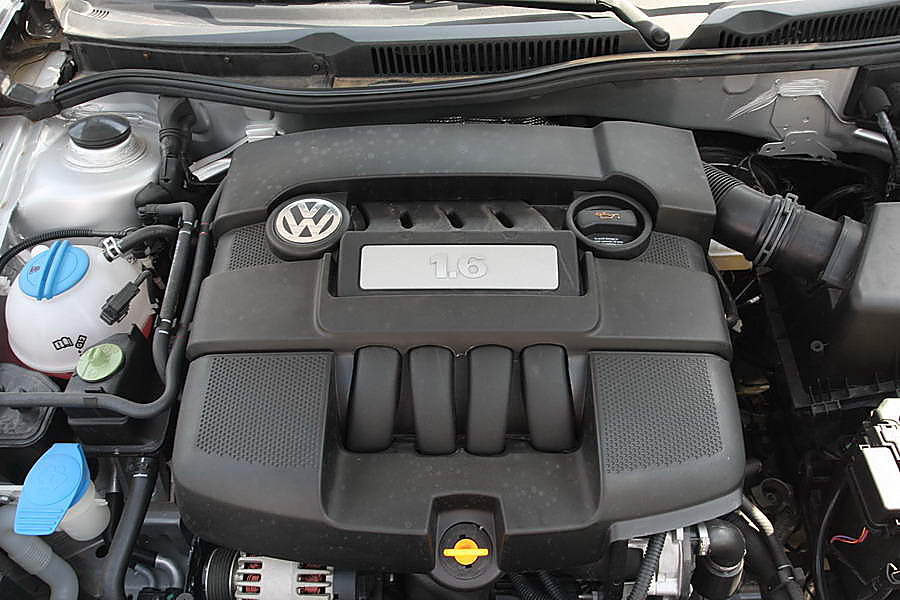 一汽-大众新宝来内饰实拍图