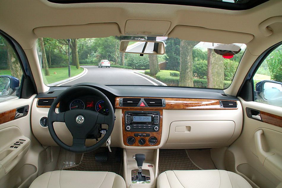 新宝来试车实拍图内饰