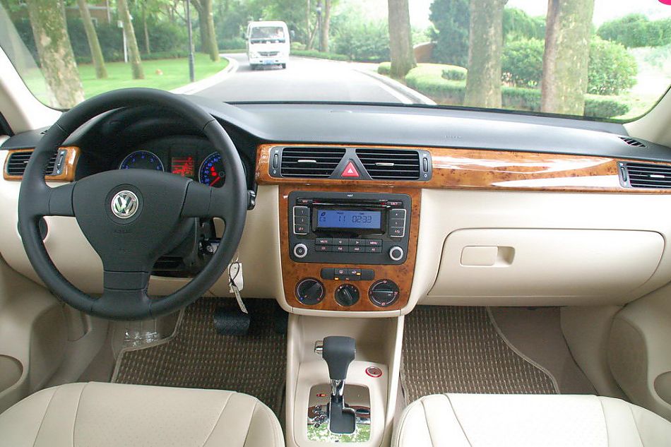 新宝来试车实拍图内饰