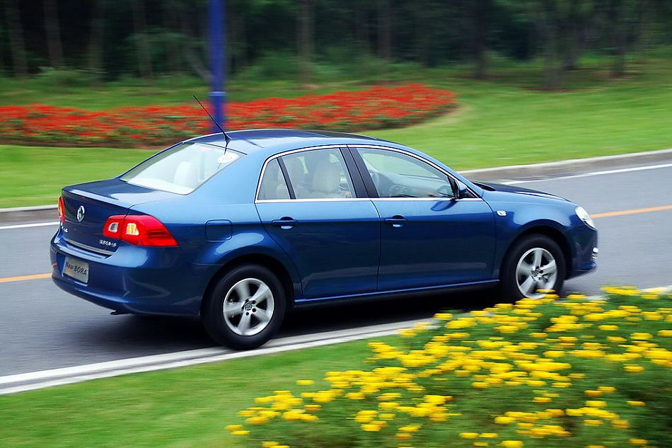 图为新宝来试车实拍图外观