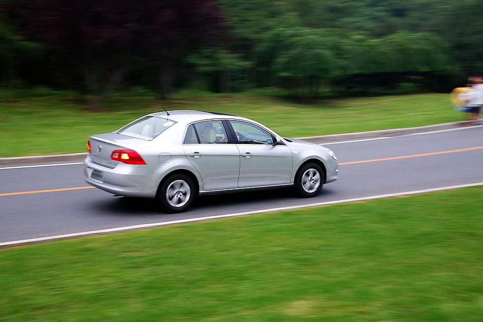 图为新宝来试车实拍图外观