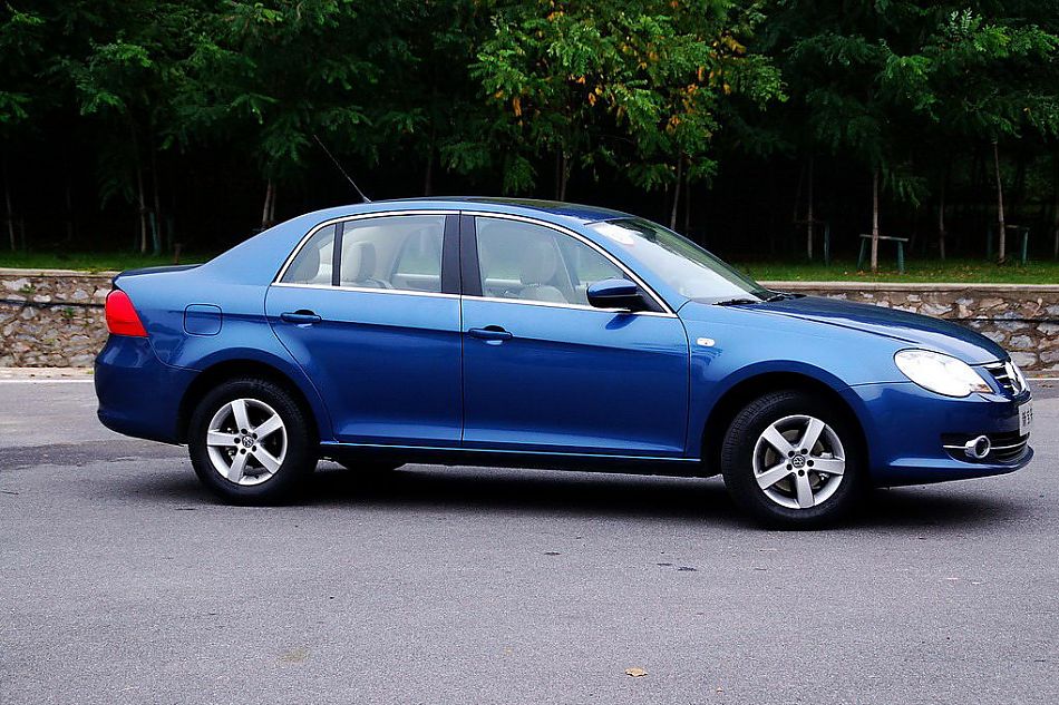 图为新宝来试车实拍图外观