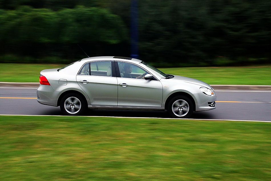 图为新宝来试车实拍图外观