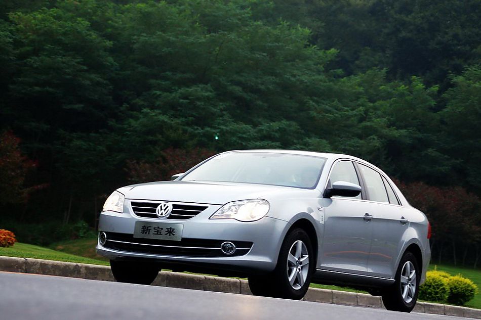 图为新宝来试车实拍图外观