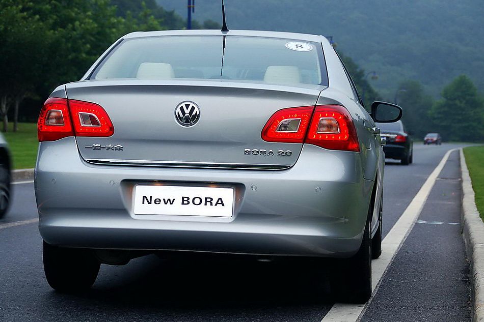 图为新宝来试车实拍图外观